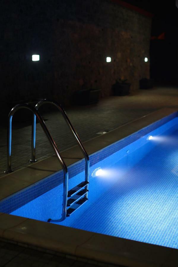 Casa Da Rainha Bungallow Estreito Da Calheta Экстерьер фото